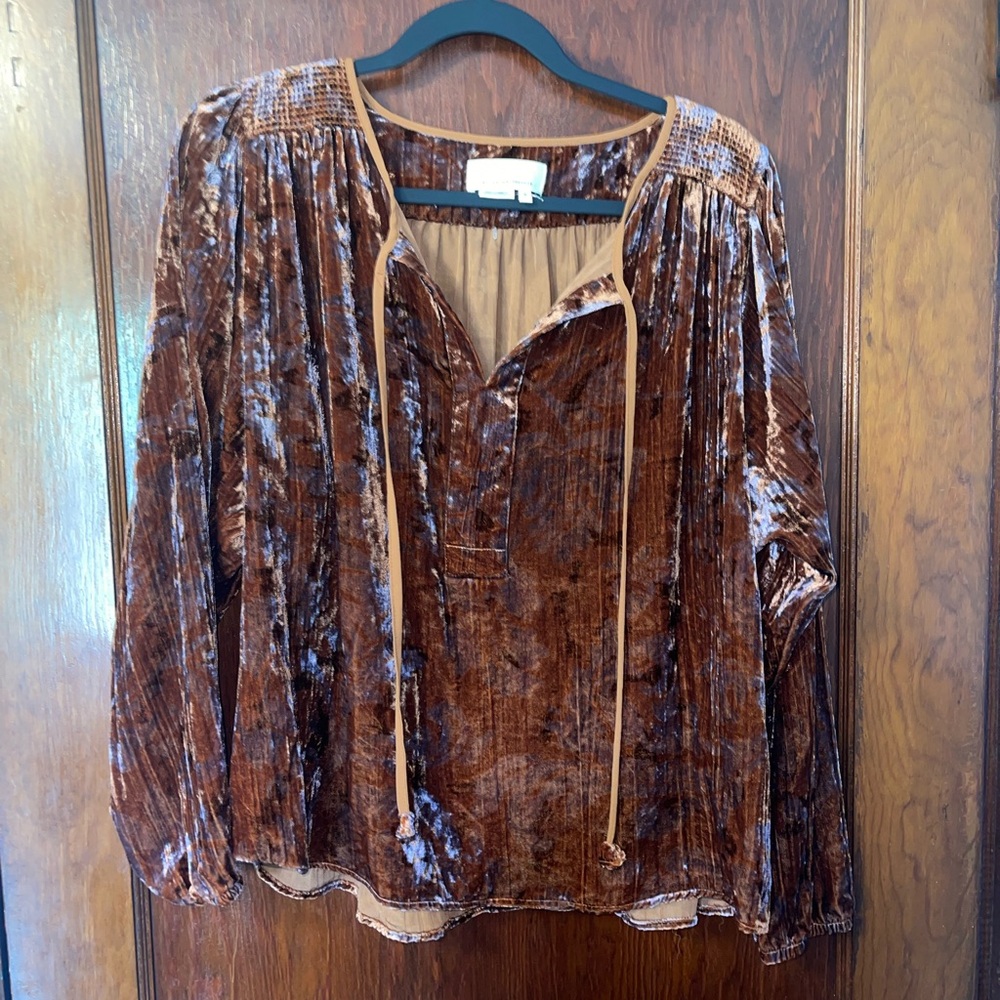 NWOT Anthropologie velvet floral blouse